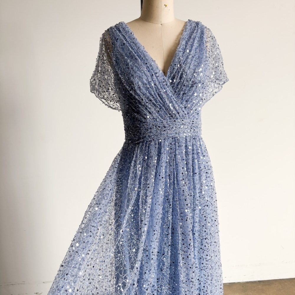 $995 NWOT Theia “Sabine” Beaded and Sequined Maxi Dress in Slate Sz 4 - Picture 5 of 11